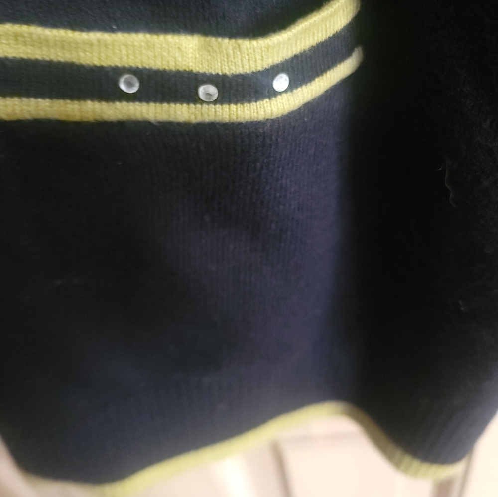 Misses Sz L Christopher & Banks Black Sweater Beaded With Green Trim - Picture 2 of 7